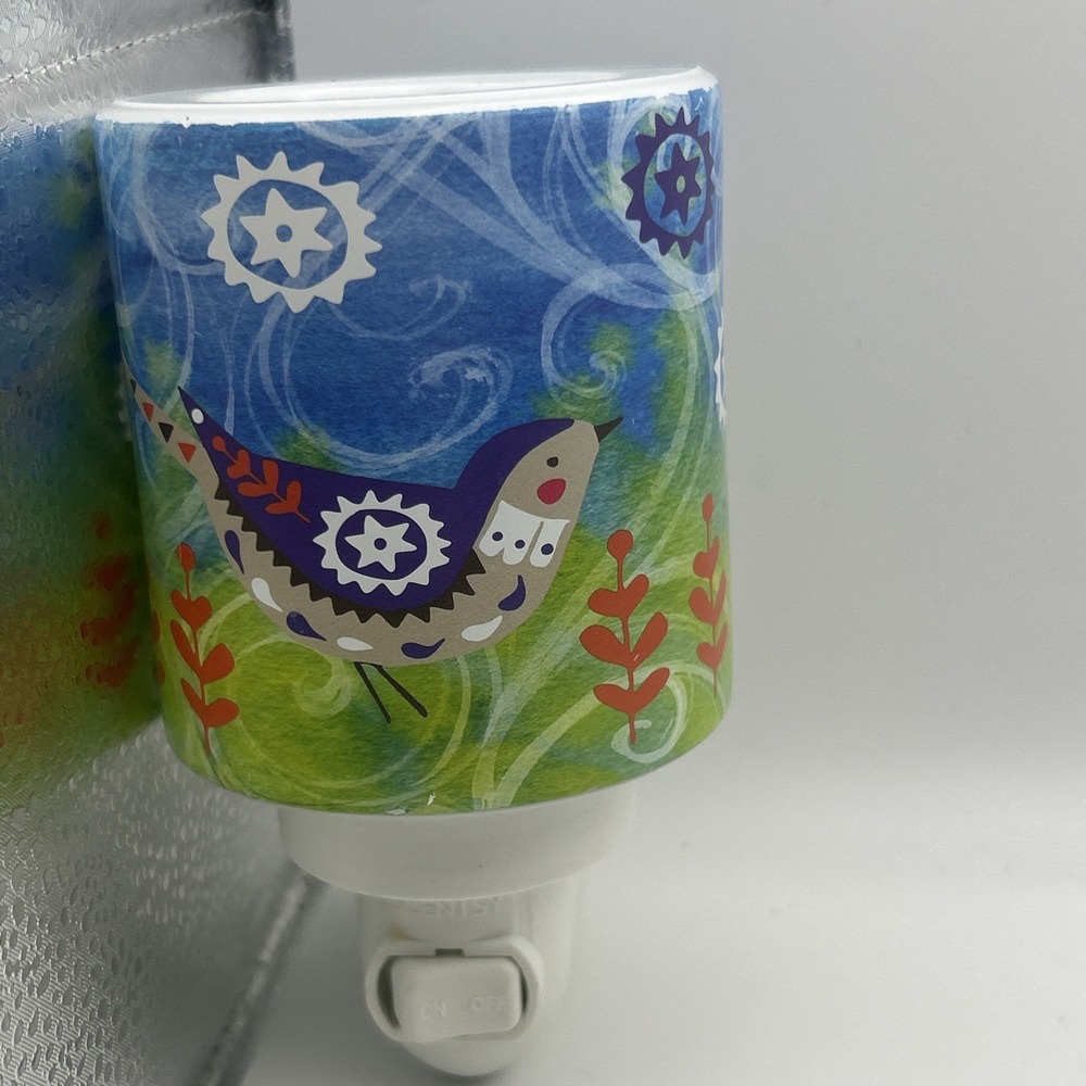 Swirly Bird Scentsy Mini Plug In Wall Warmer 15 Watt Bulb  NO BOX